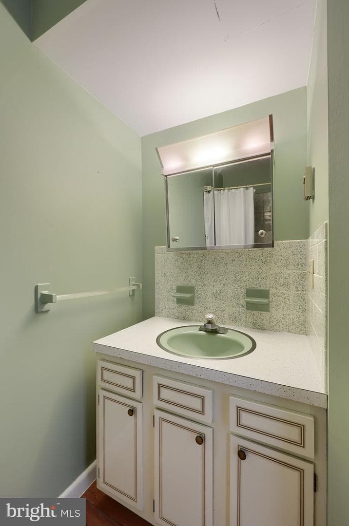 33 Woodland Avenue photo 35