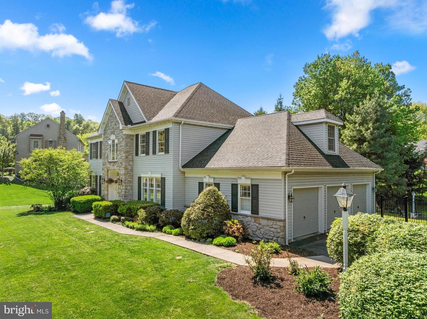 1358 Sylvan photo 5
