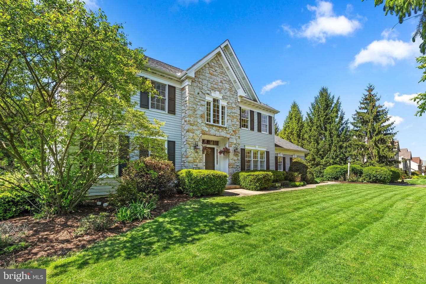 1358 Sylvan photo 6
