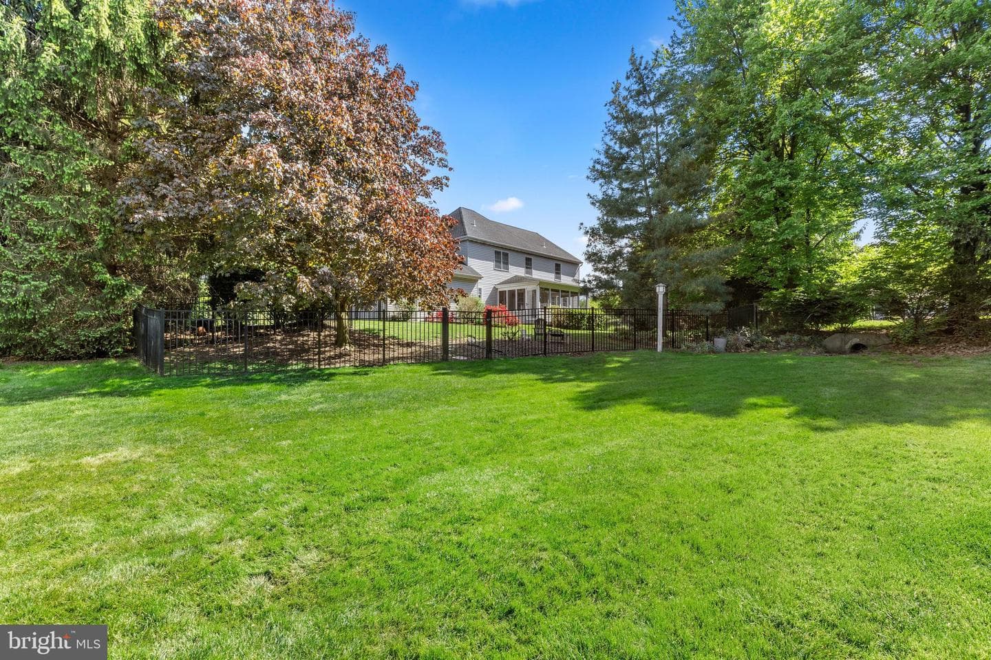 1358 Sylvan photo 67