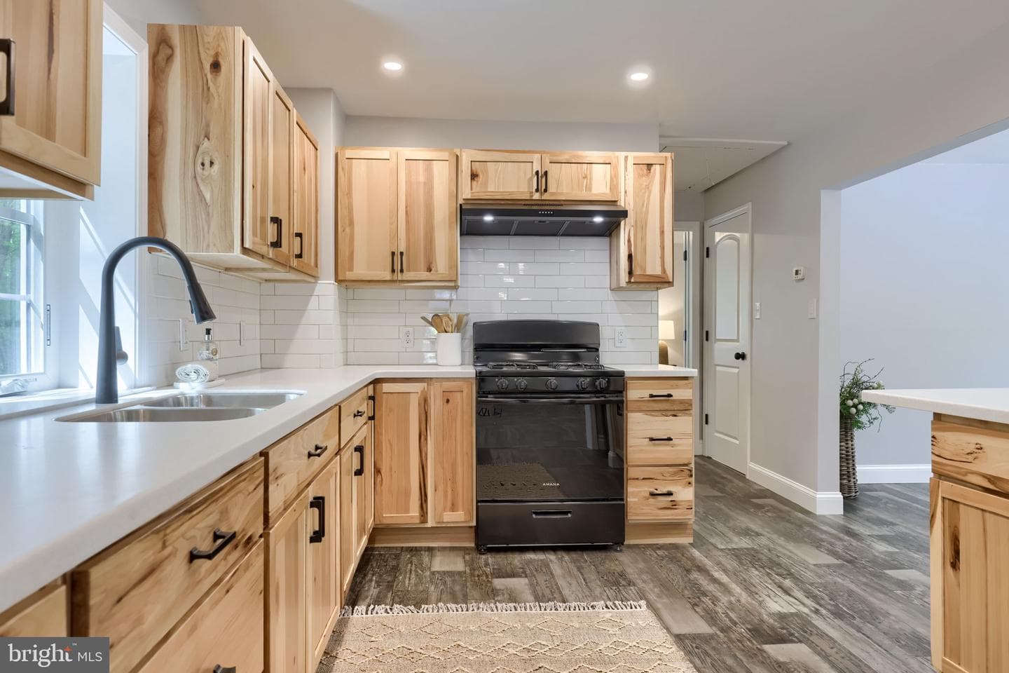 142 River Road photo 11