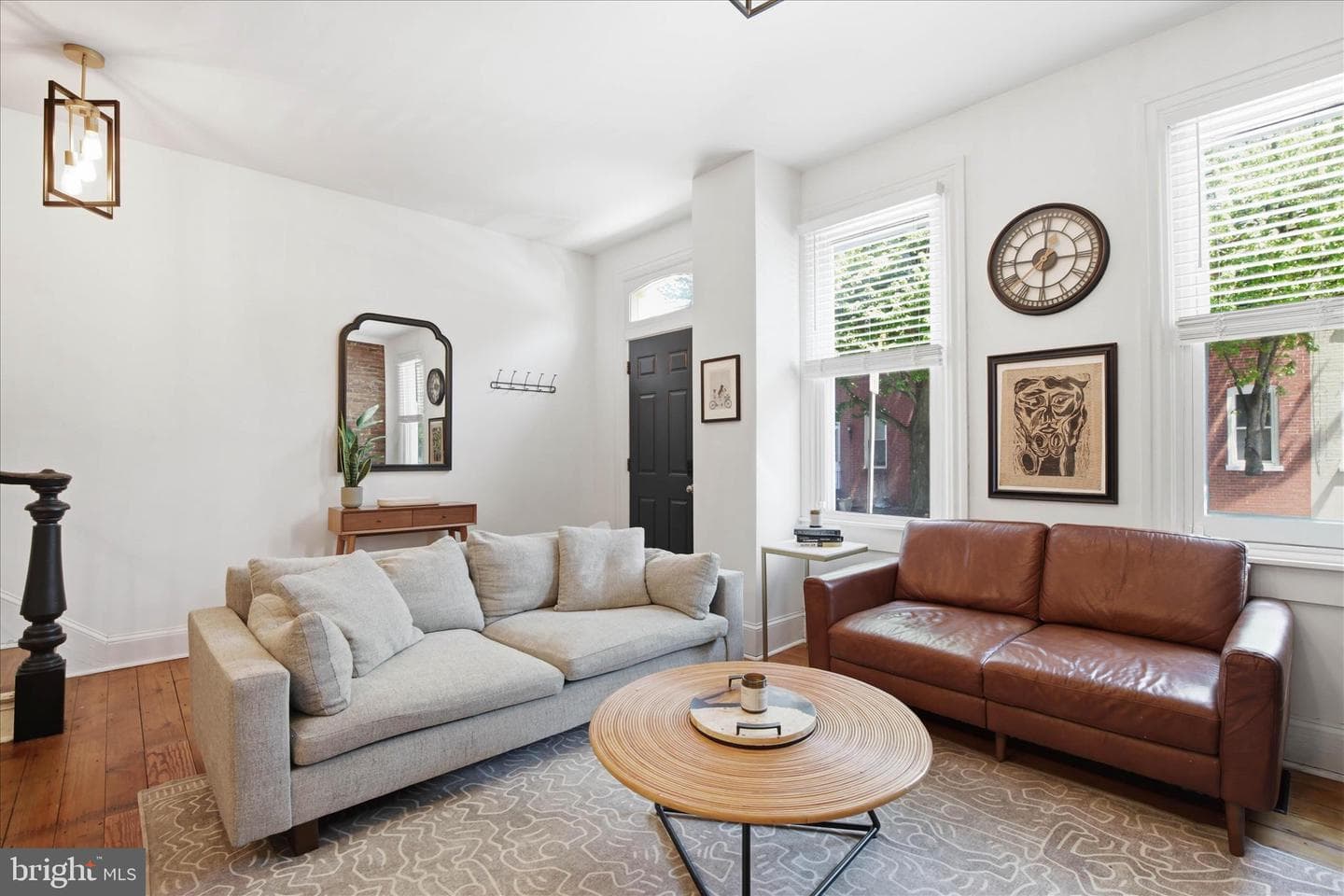 120 Nevin Street photo 4
