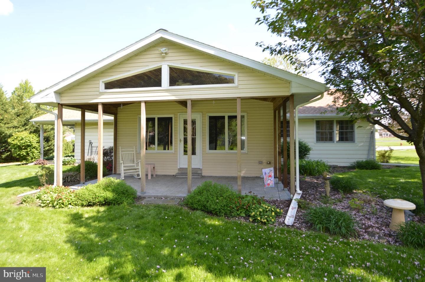 230 Adele Avenue photo 6