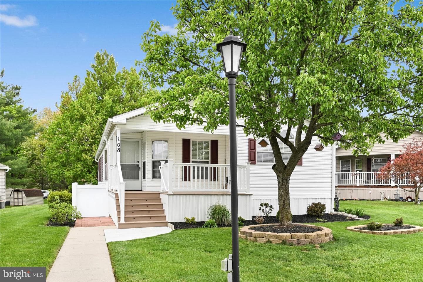 108 Summers Drive photo 3