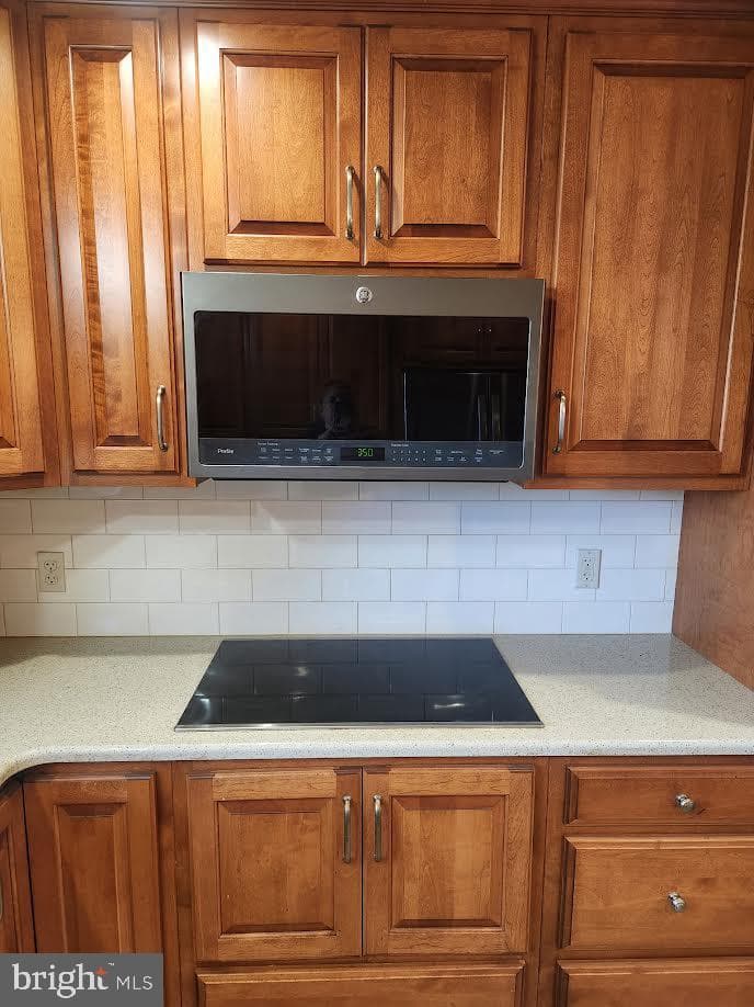 827 Disston View Drive photo 32
