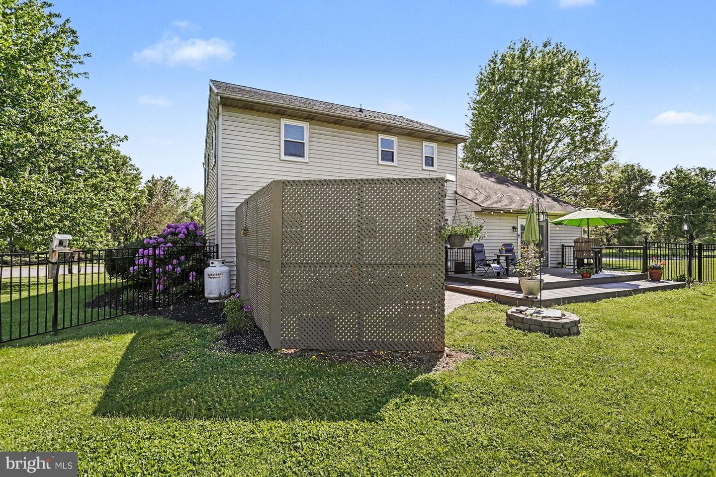 228 Cliff Lane photo 51