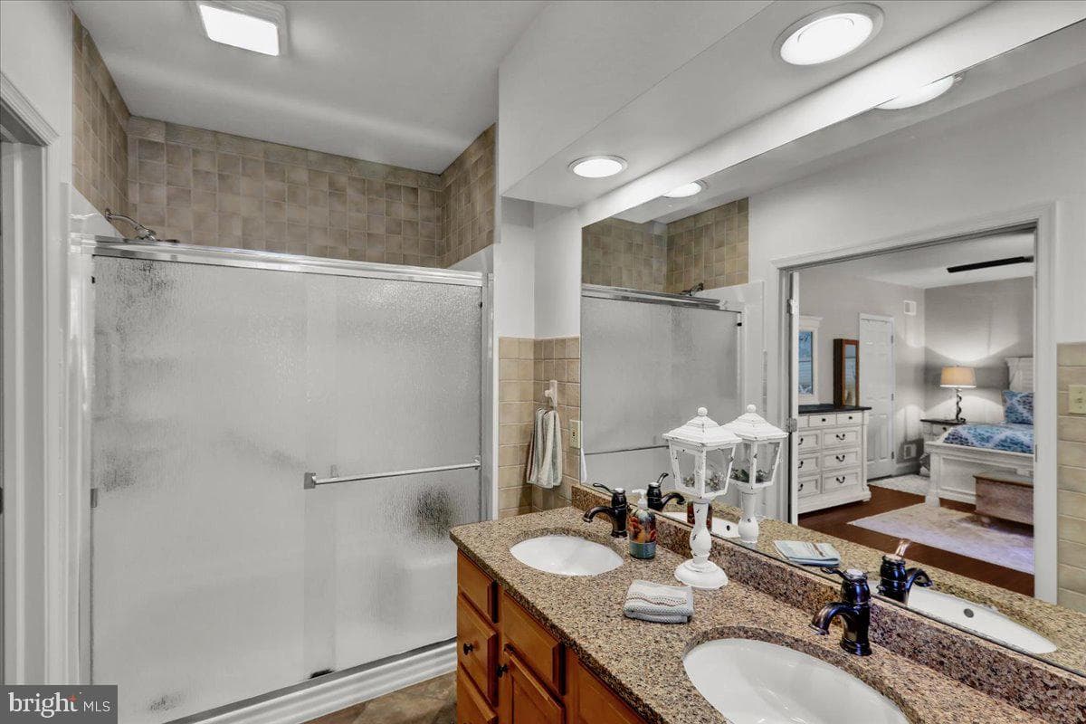 2693 Cobblestone Lane photo 25