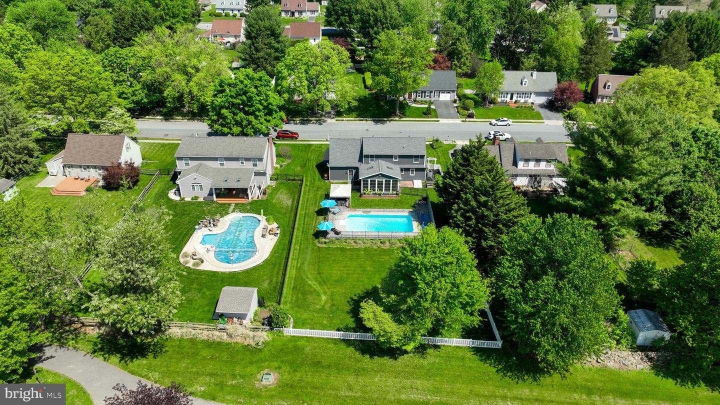 322 Powell Drive photo 65