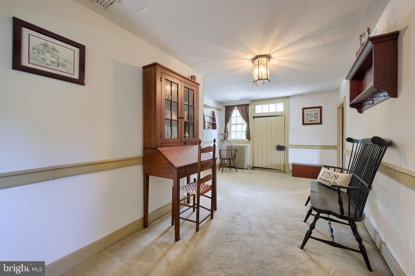 326 Miller Street photo 4
