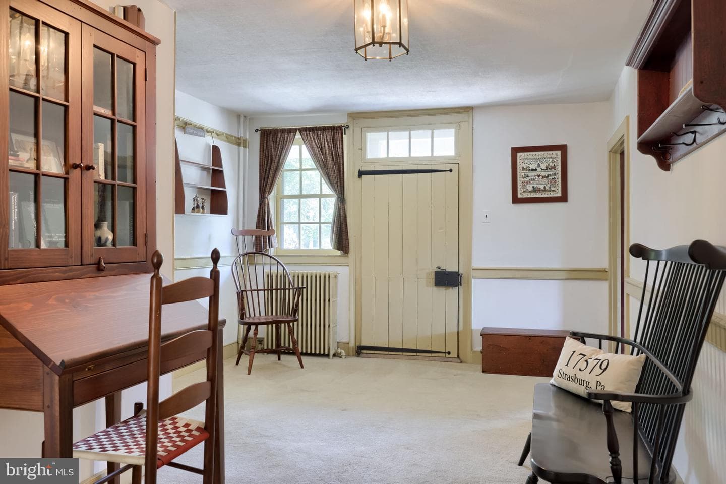326 Miller Street photo 5