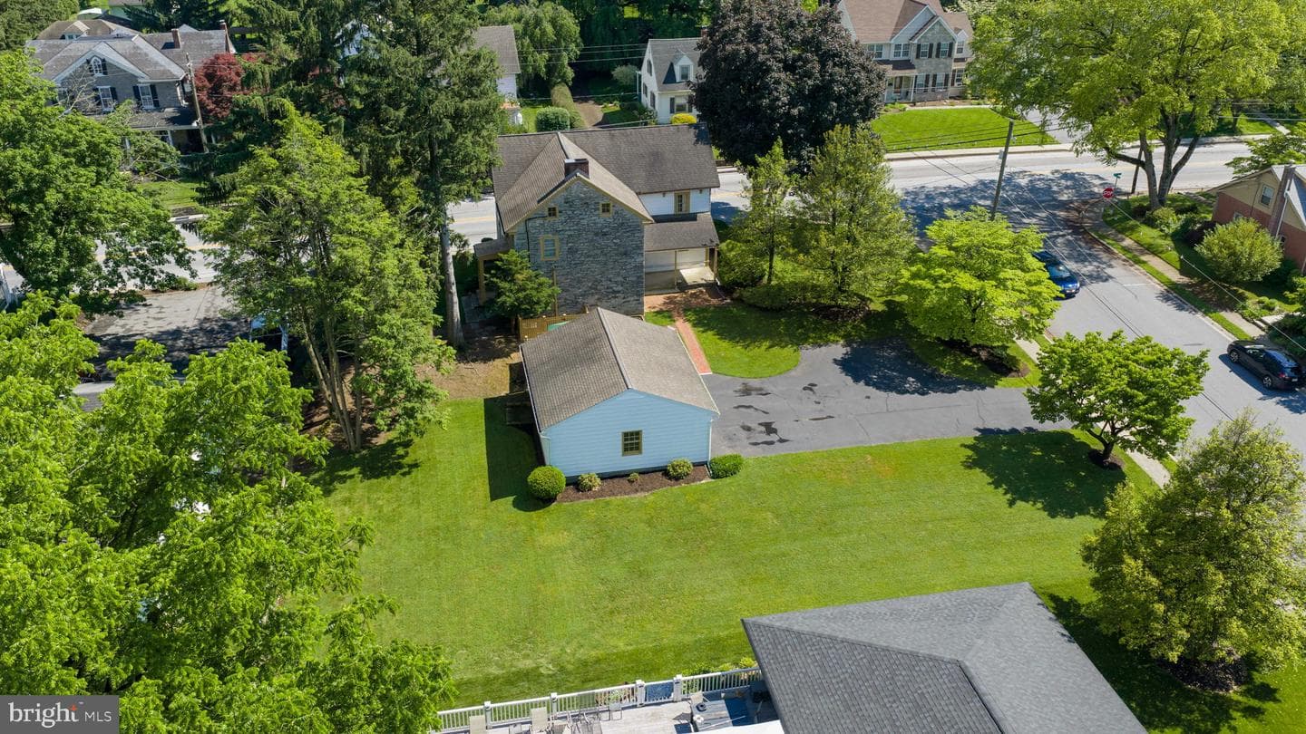 326 Miller Street photo 71