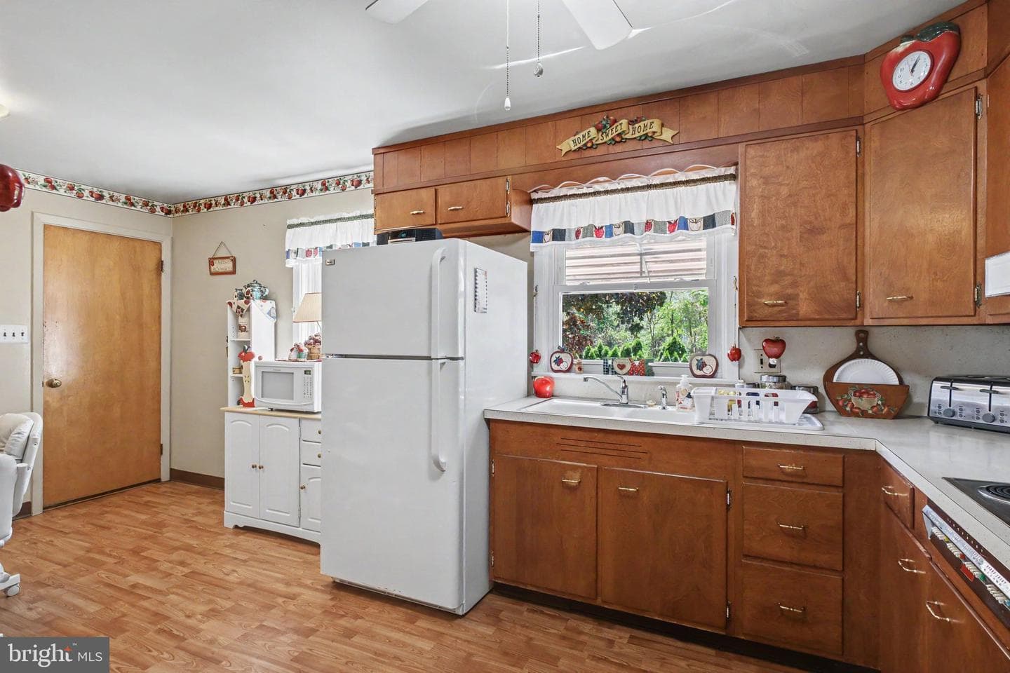 422 Westview Drive photo 7