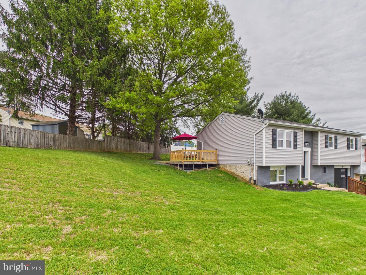 214 Brewster Drive photo 5