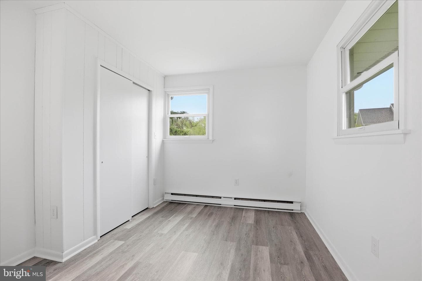 947 Hill Street photo 24
