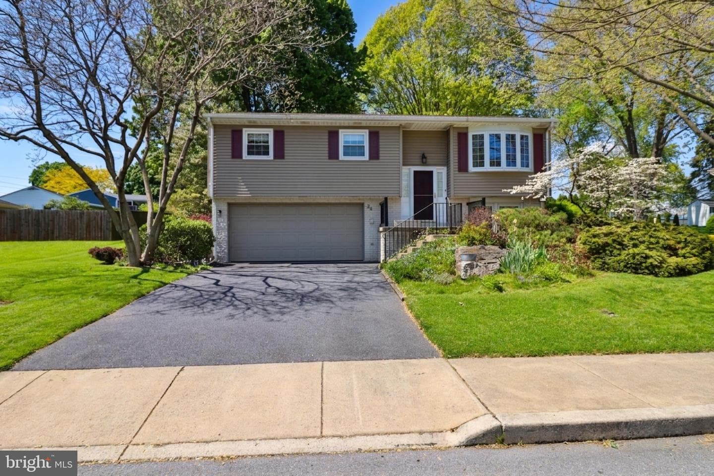 34 S Oak Street