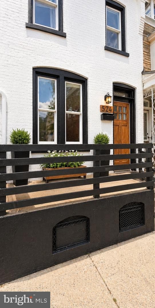 524 Locust Street photo 12