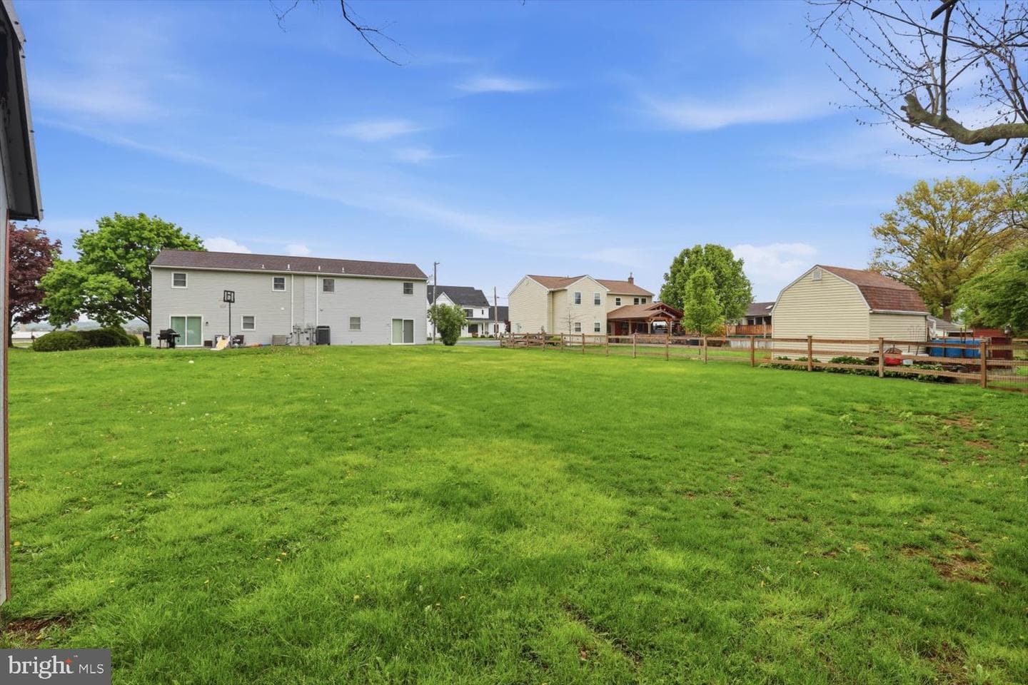 107 N Line Road photo 24