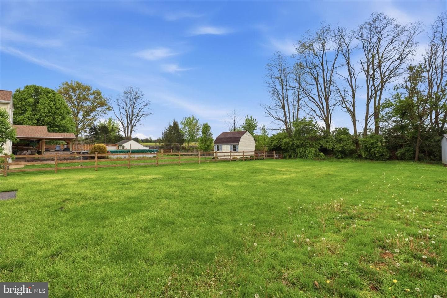 107 N Line Road photo 26
