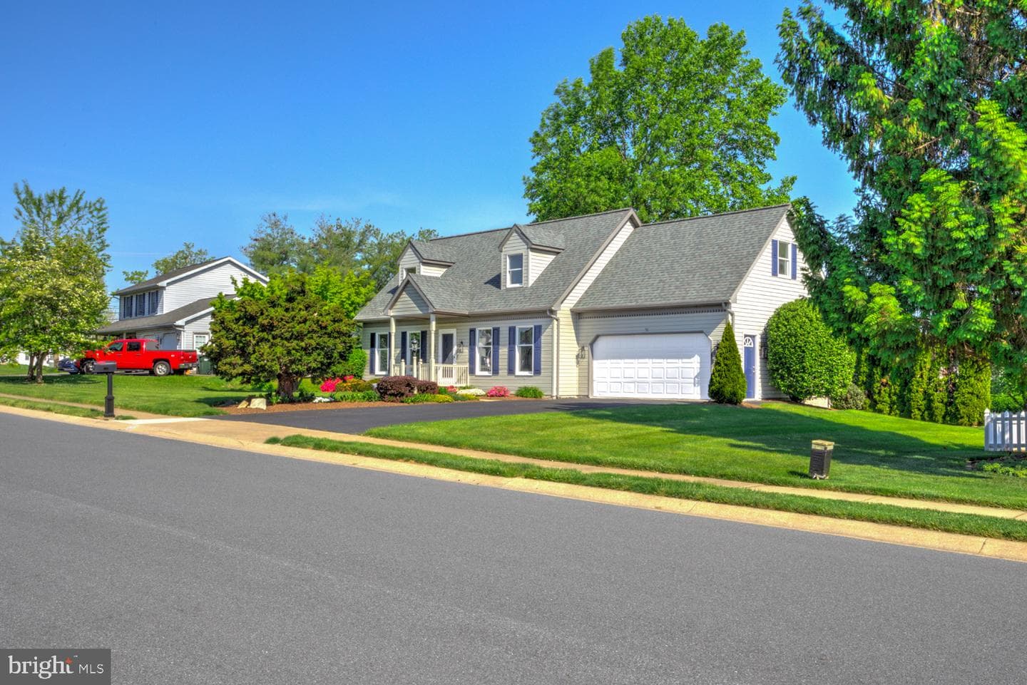 706 Rosemont Drive photo 3