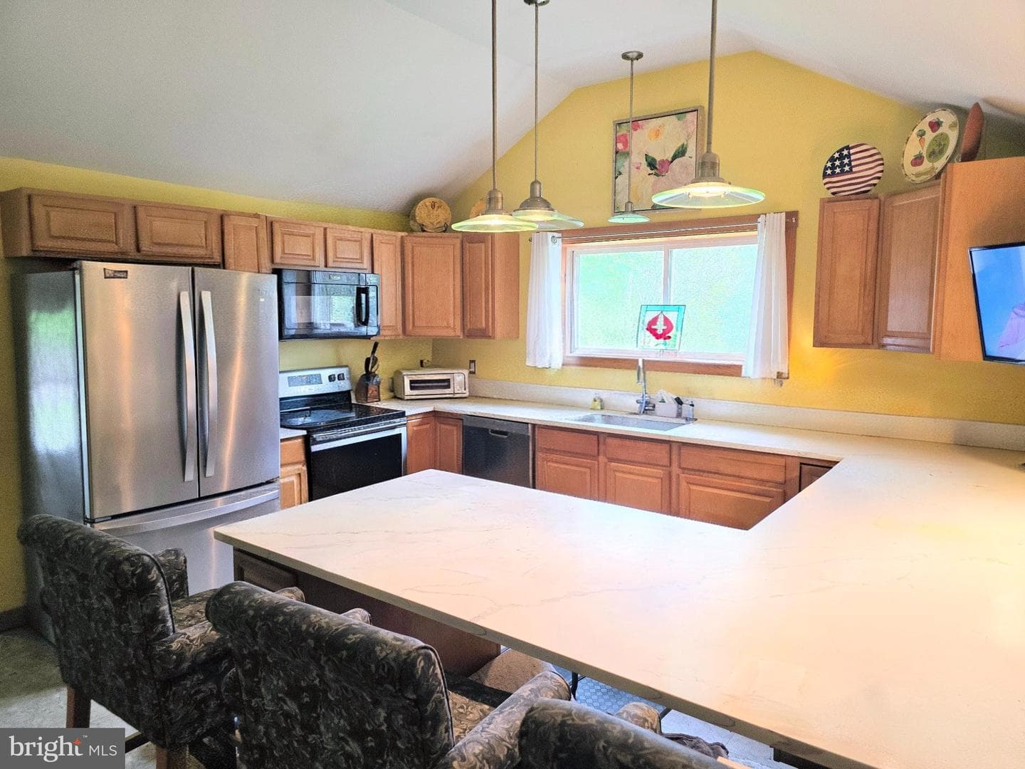 692 Cassell Road photo 4