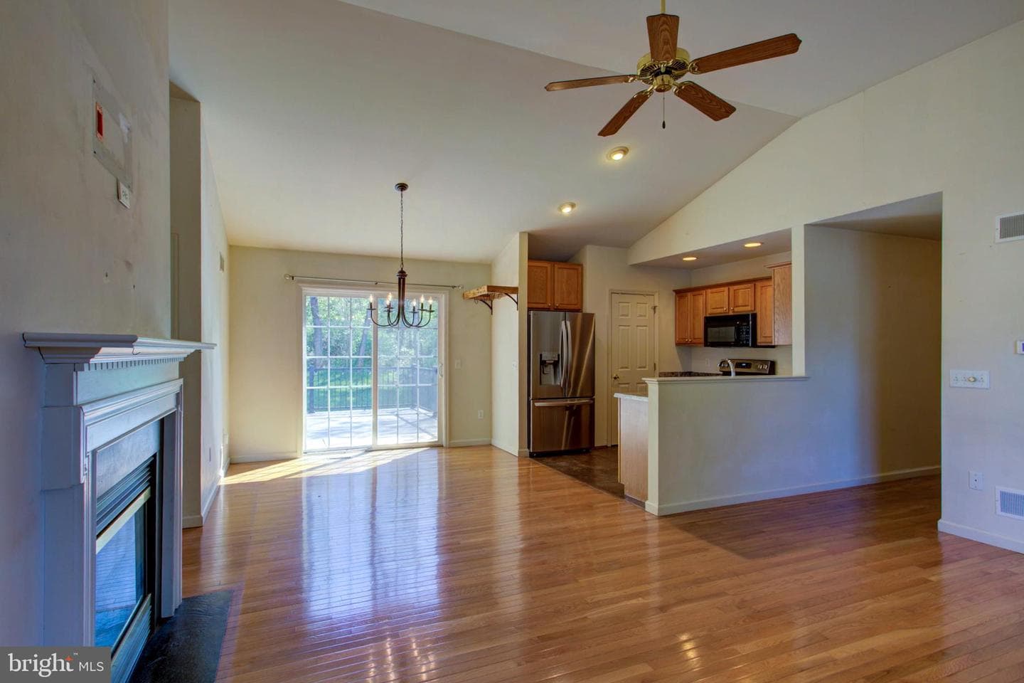 112 Commodore Drive photo 13