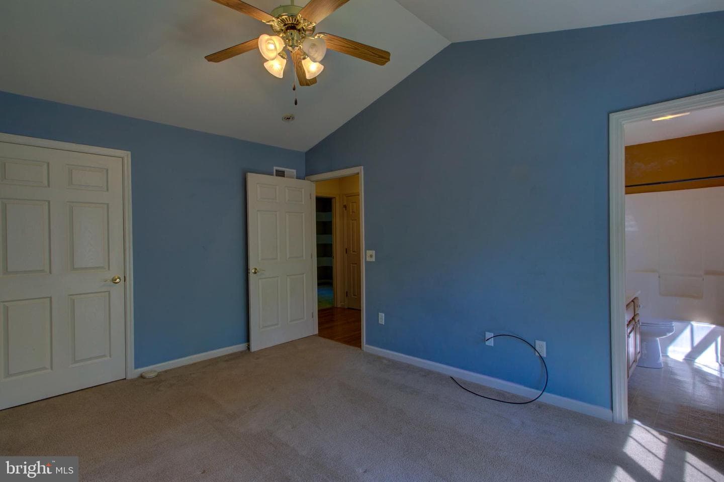 112 Commodore Drive photo 25