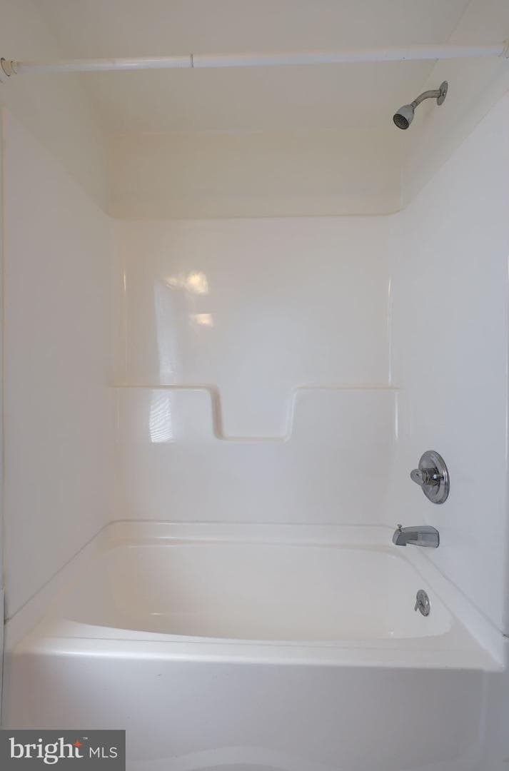 1746 Temple Avenue photo 11
