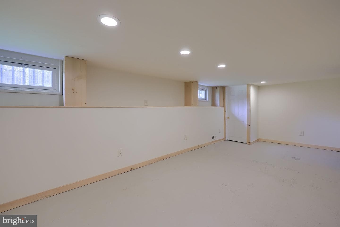 1746 Temple Avenue photo 27