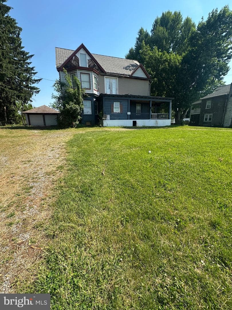67 Keller Avenue photo 4