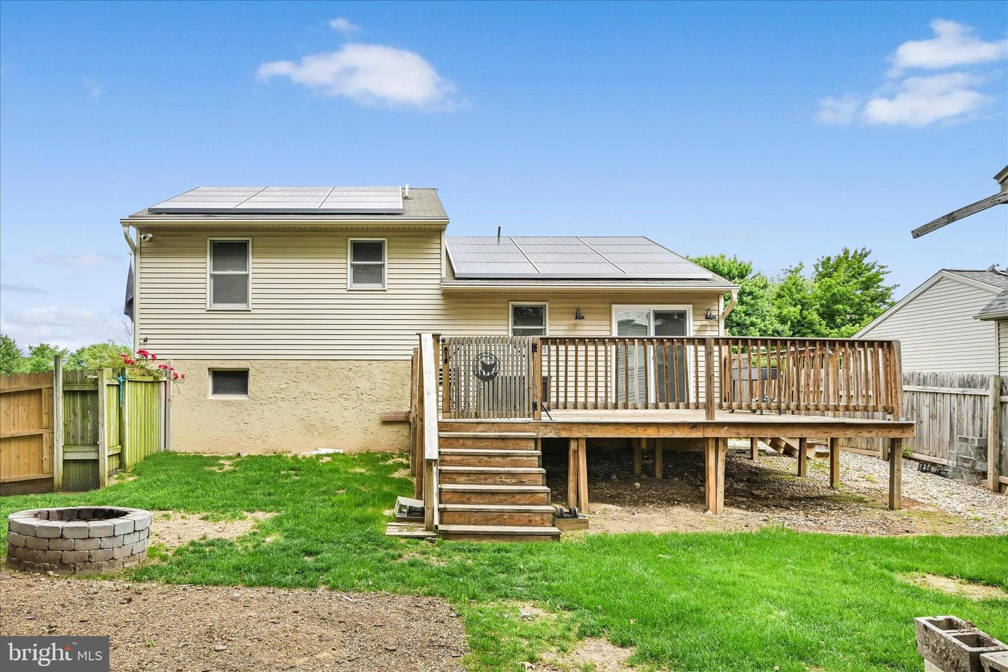 101 Foxchase Drive photo 29