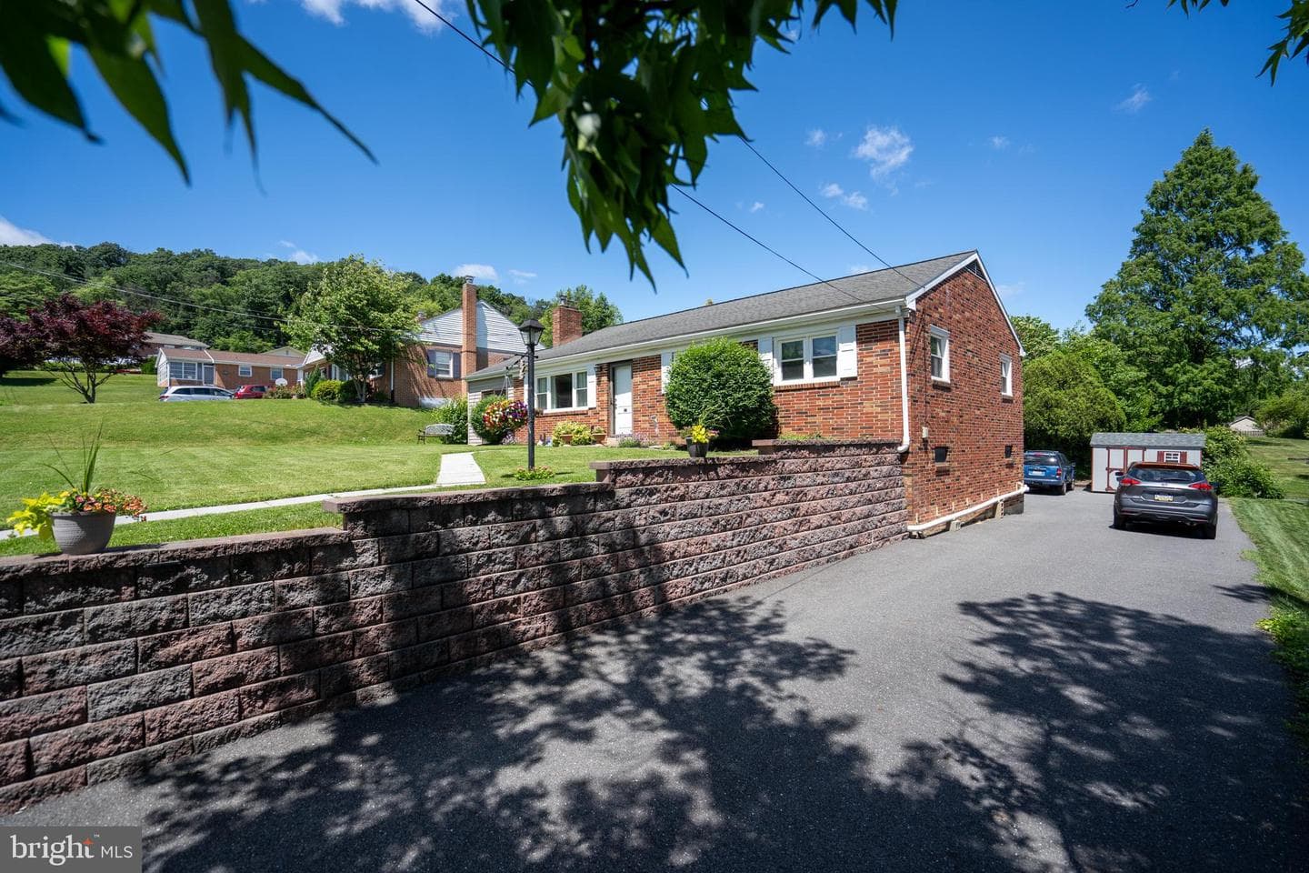 375 Kinderhook Road photo 3