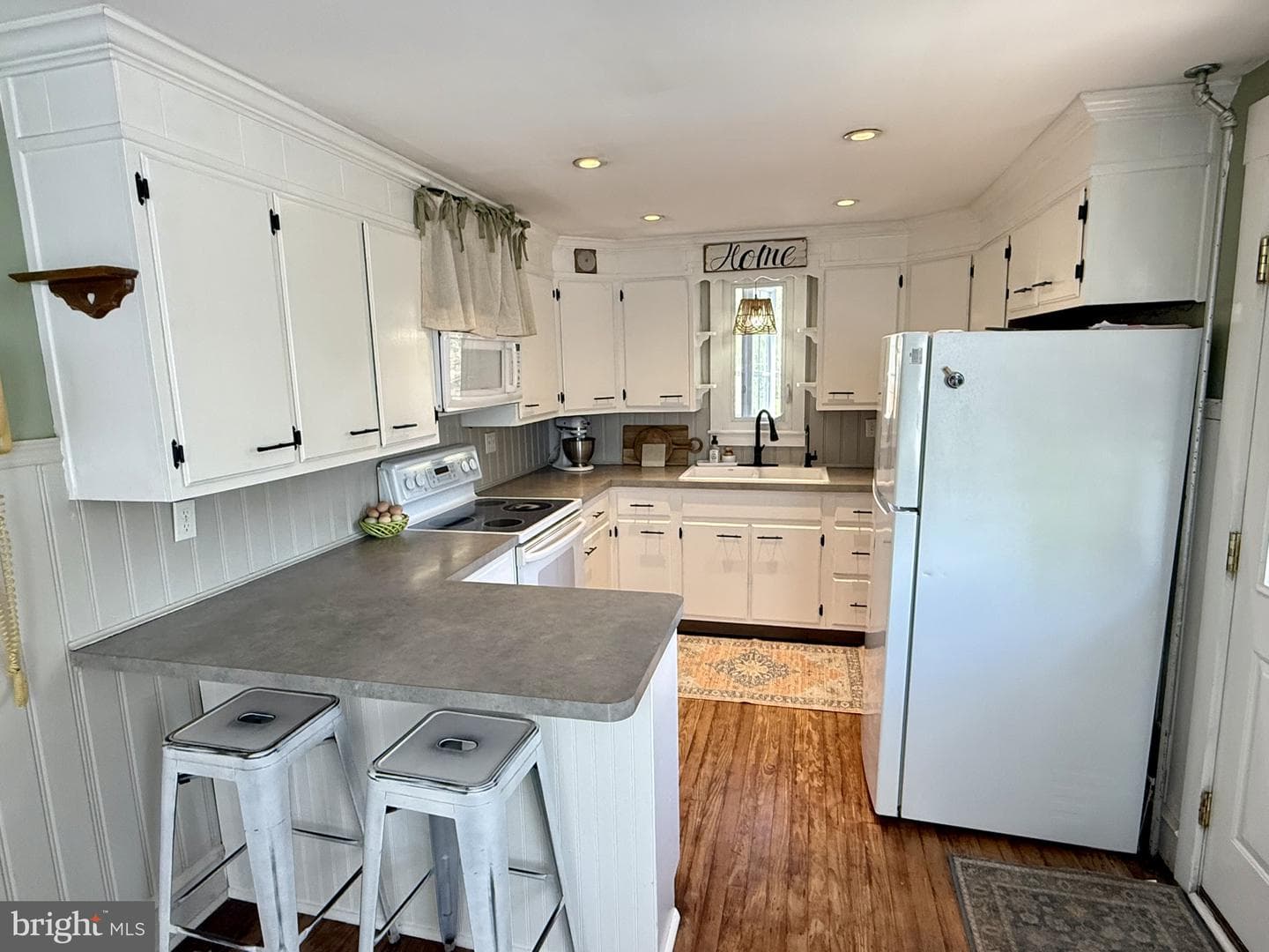 990 S Ridge Road photo 1