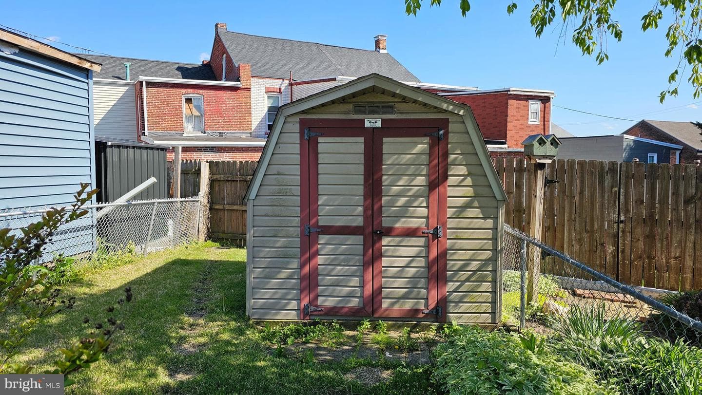322 Union Street photo 33