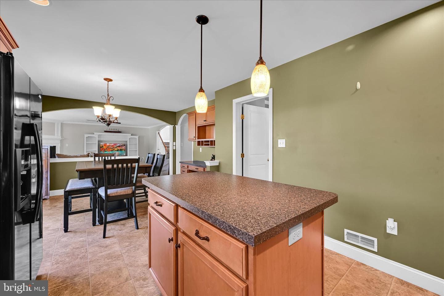 481 Wissler Way photo 27