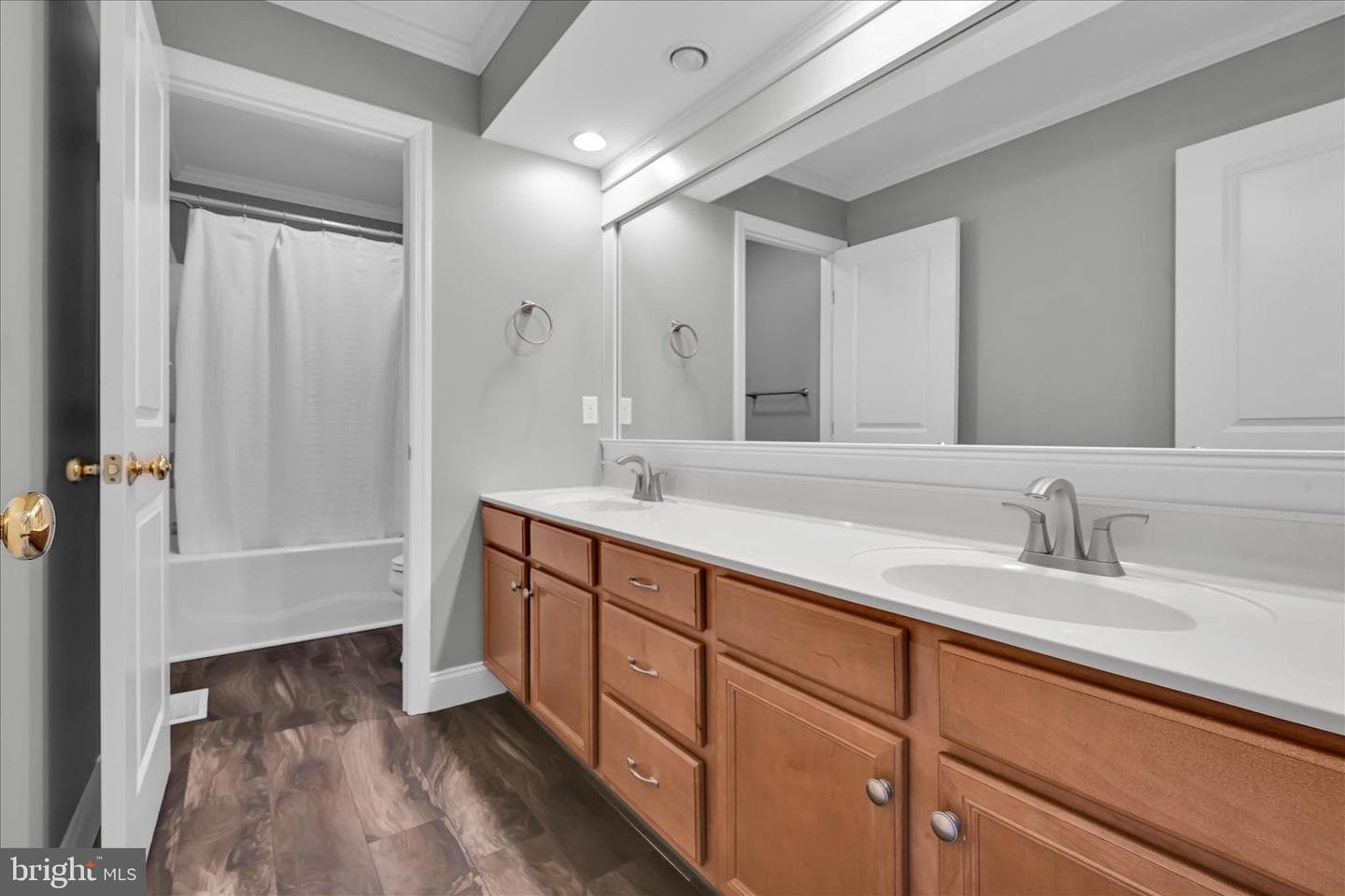 481 Wissler Way photo 39