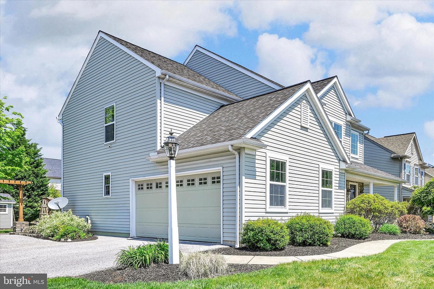 481 Wissler Way photo 8