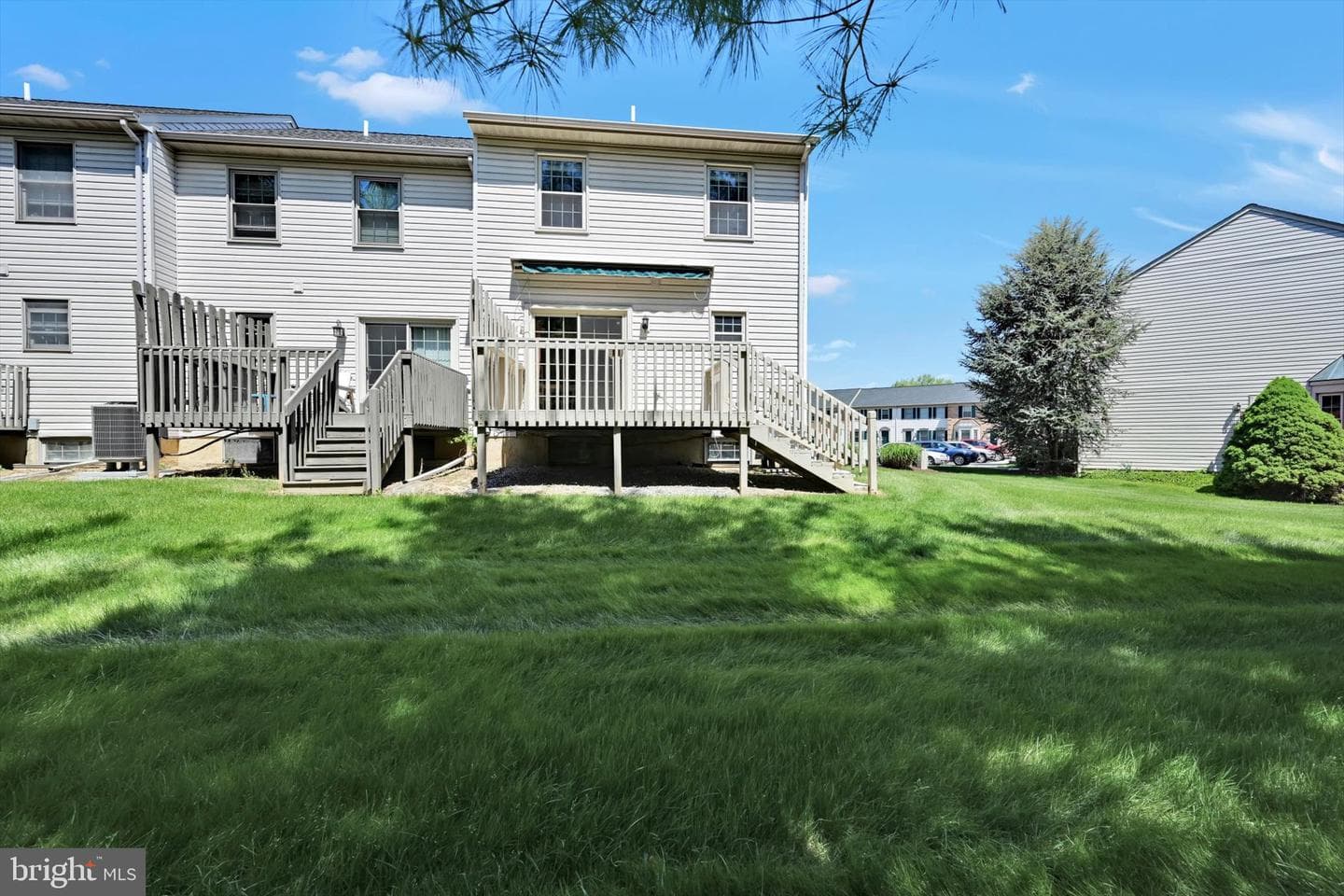 339 Cobblestone Lane photo 29