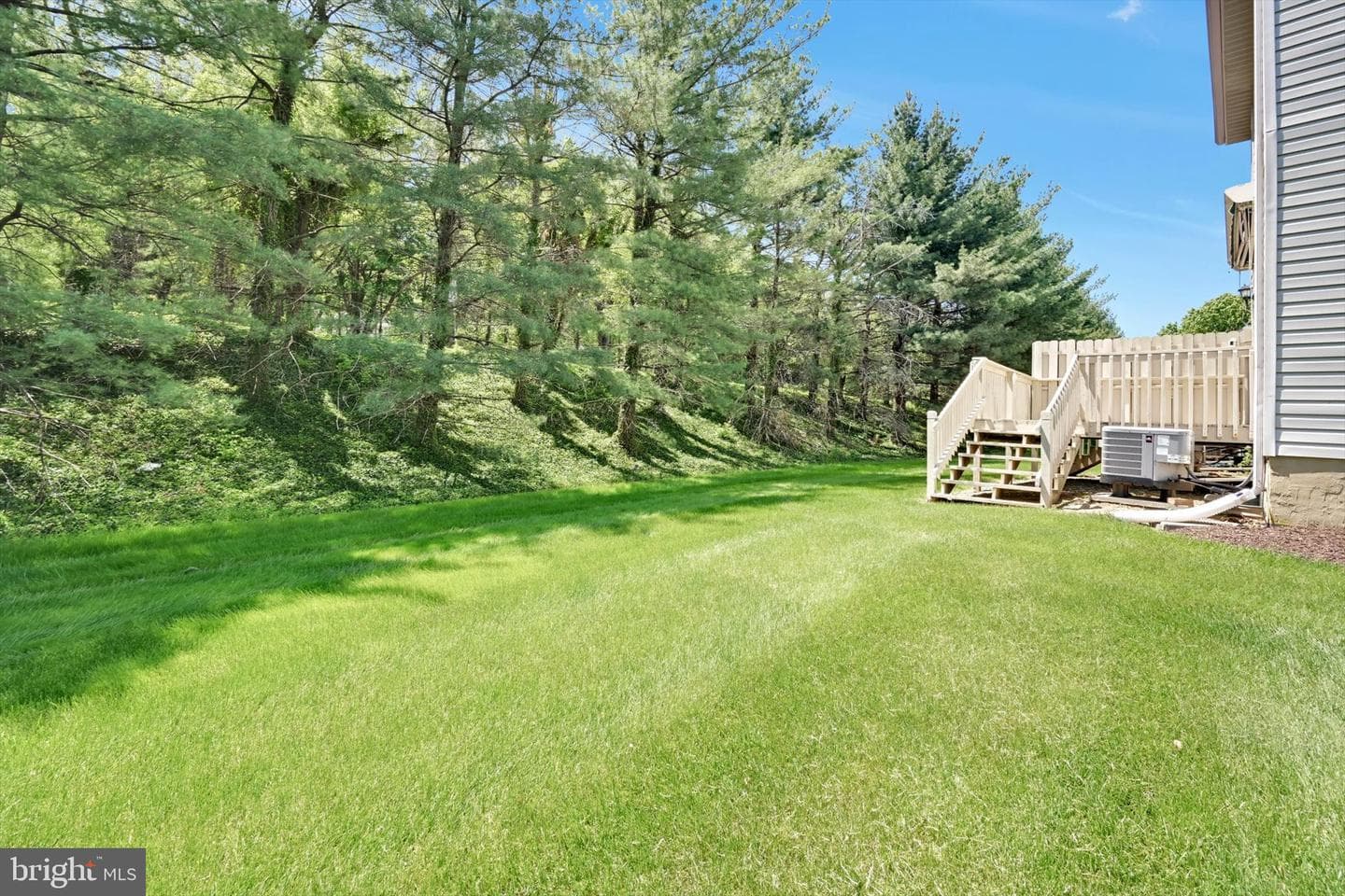 339 Cobblestone Lane photo 33