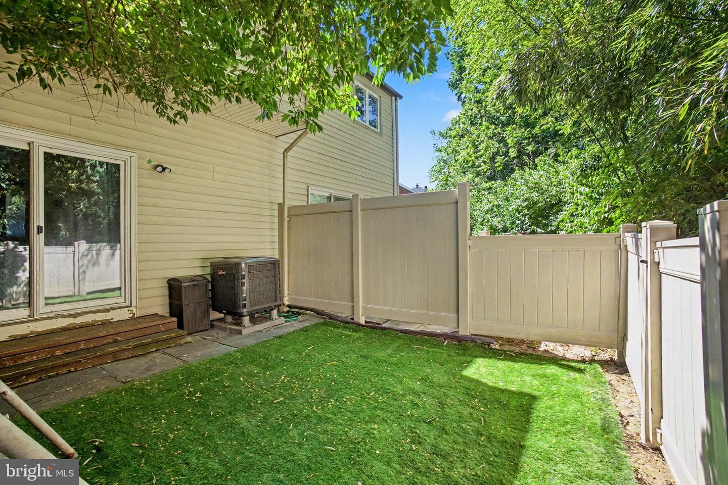 25 Beechtree Lane photo 27