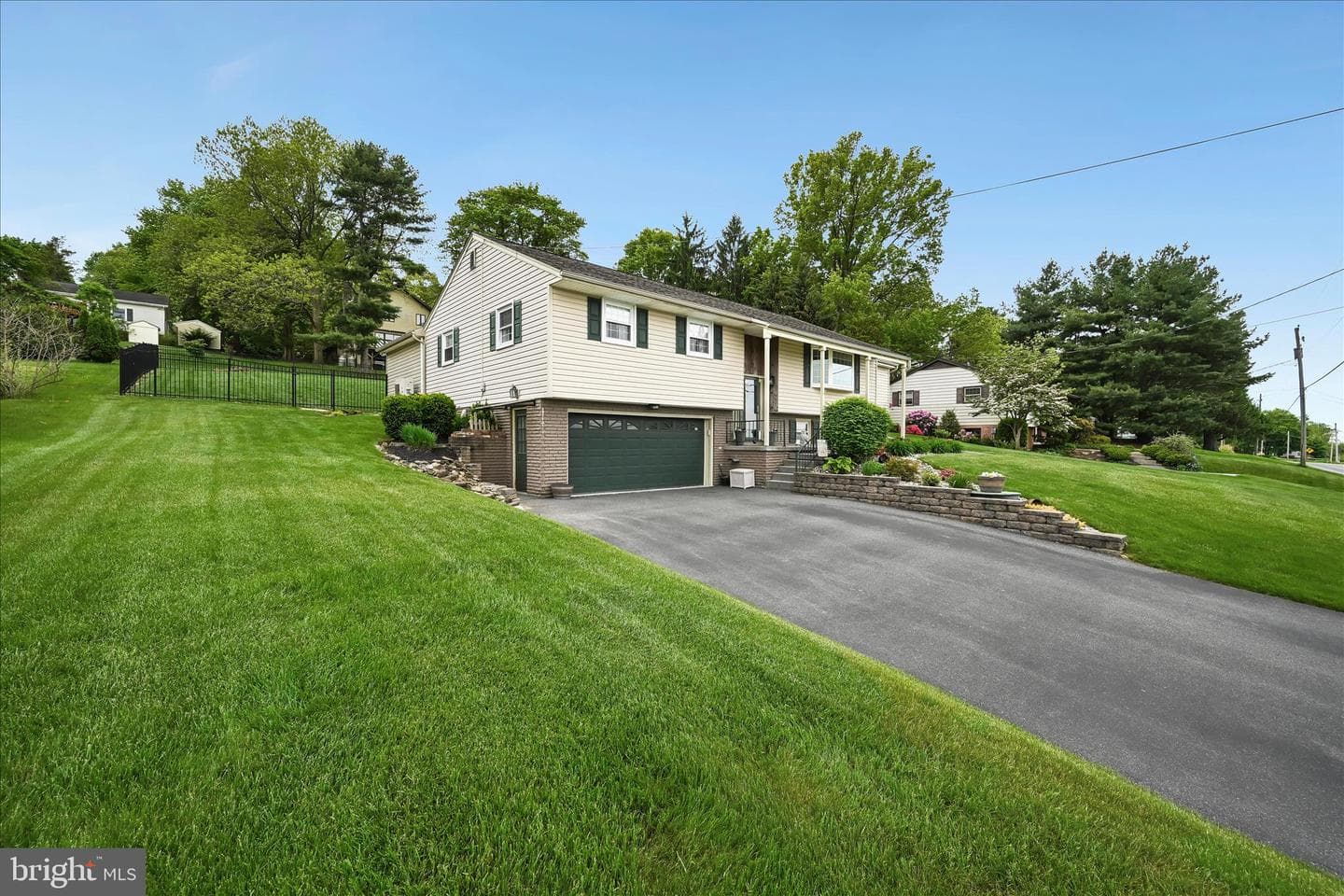 230 Edgewood Drive photo 10