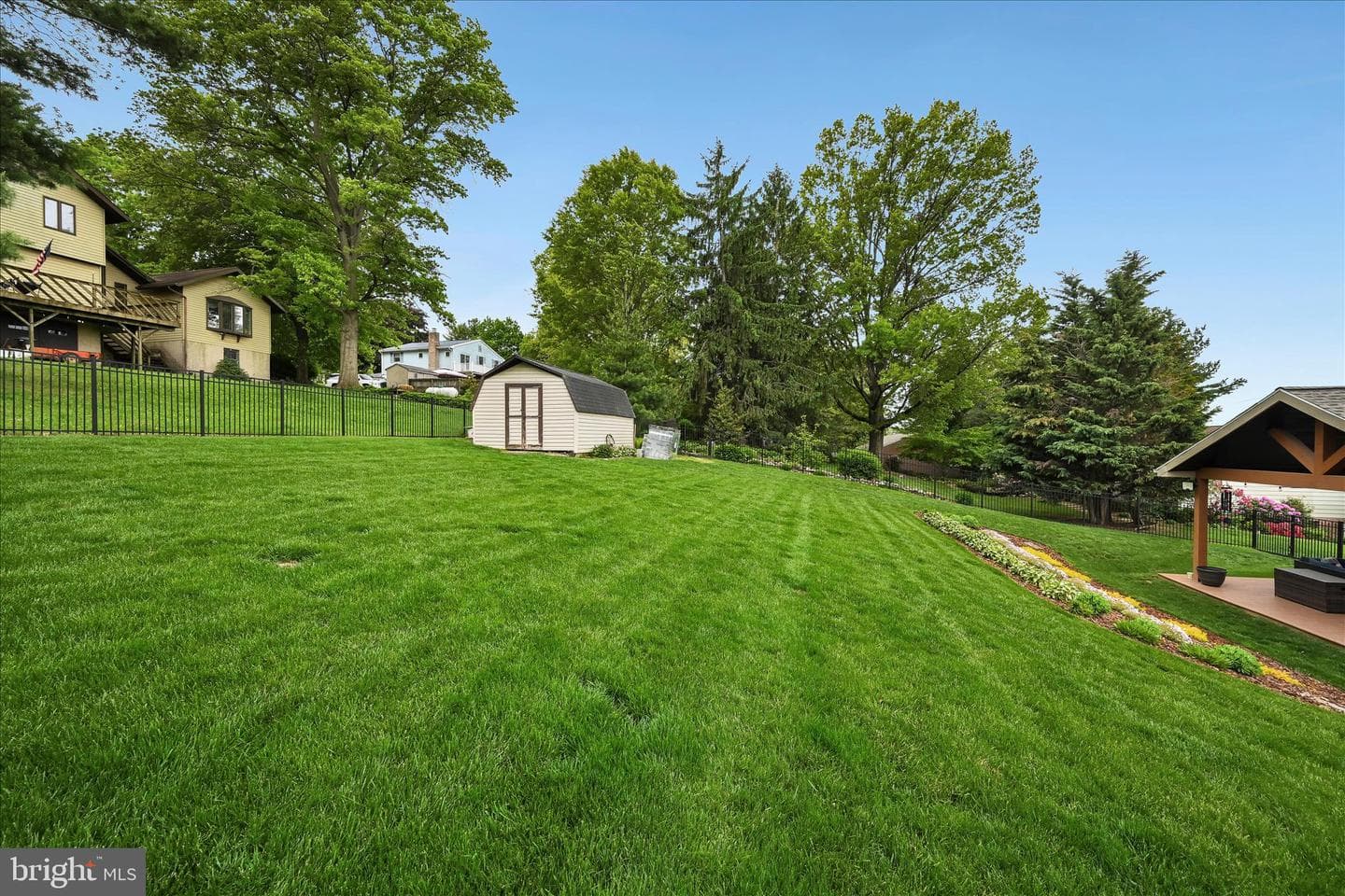 230 Edgewood Drive photo 42