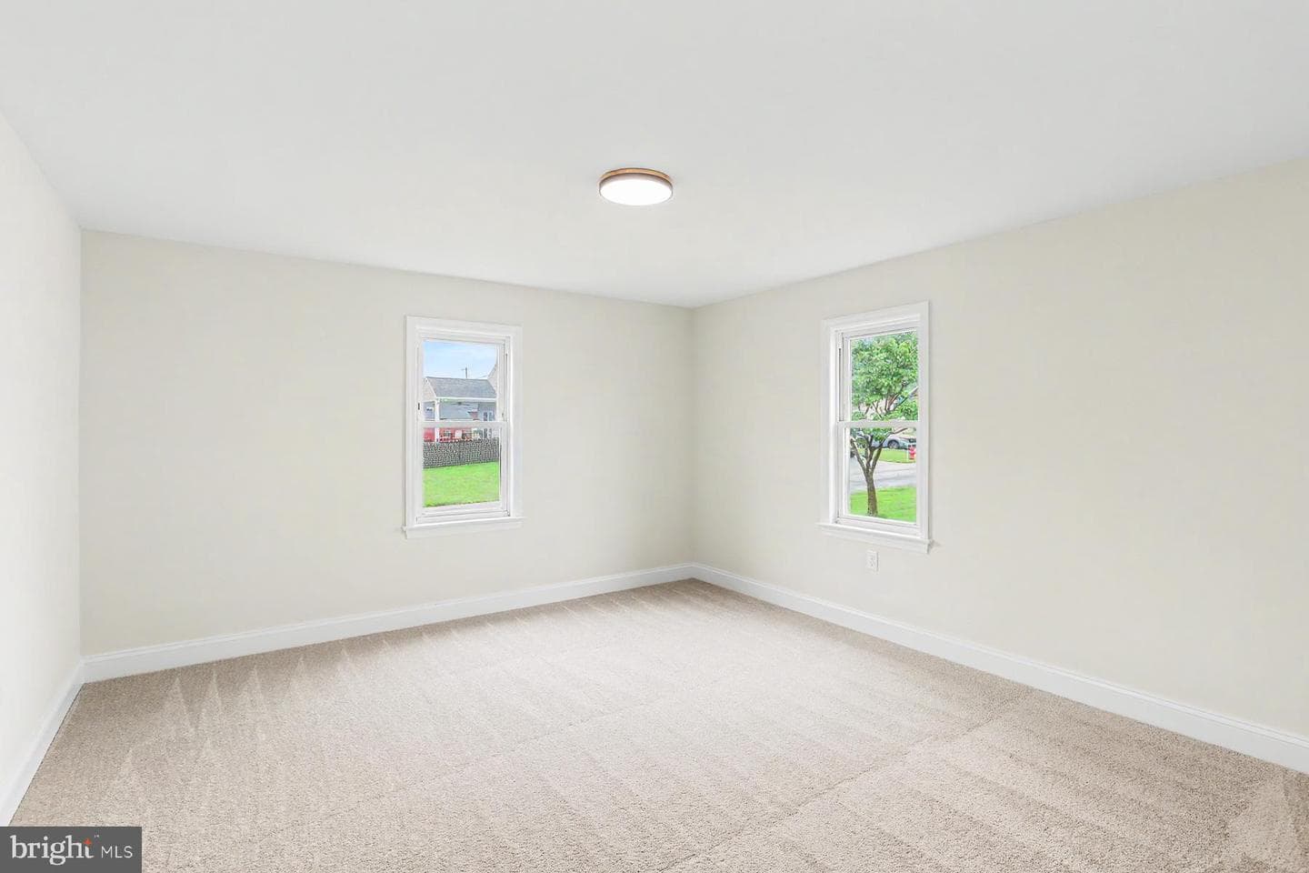 179 N Wolf Street photo 15
