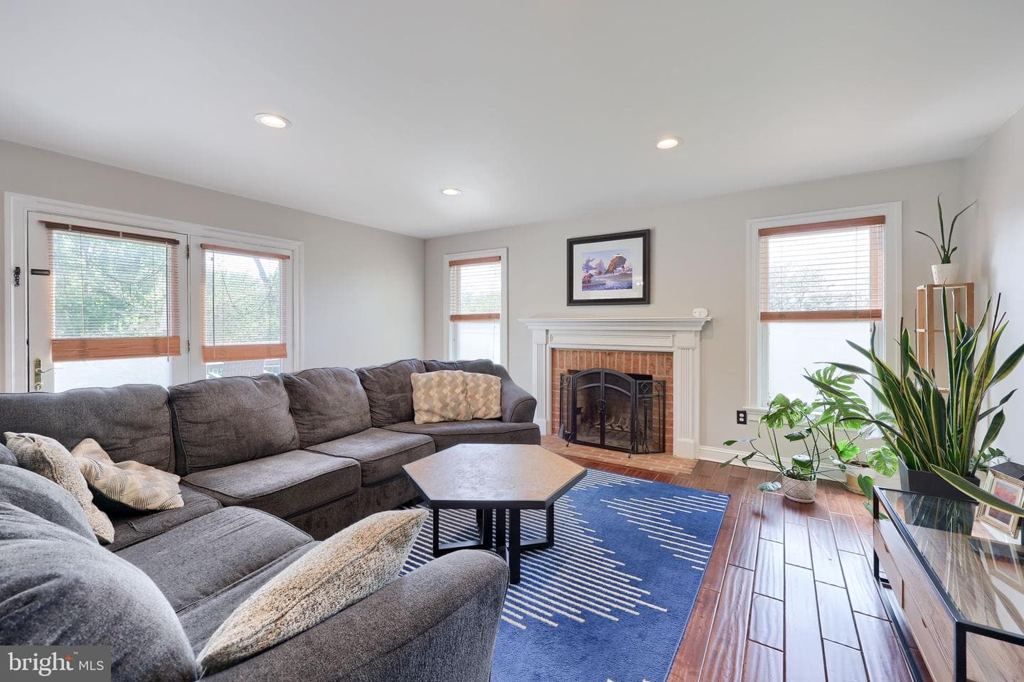354 W Charlotte Street photo 22