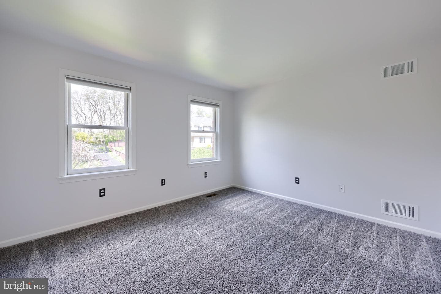 354 W Charlotte Street photo 43