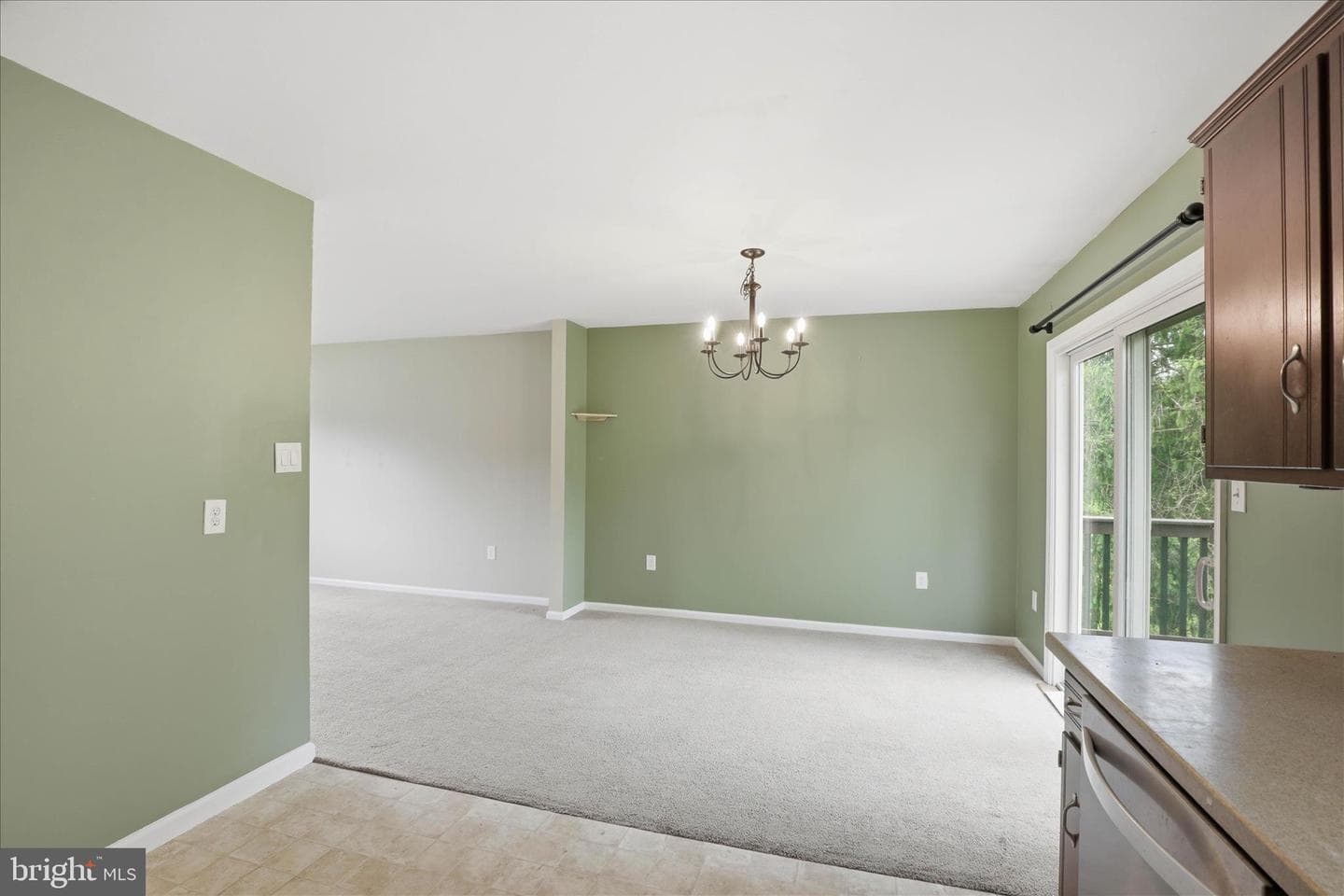 42 Pinewood Avenue photo 11