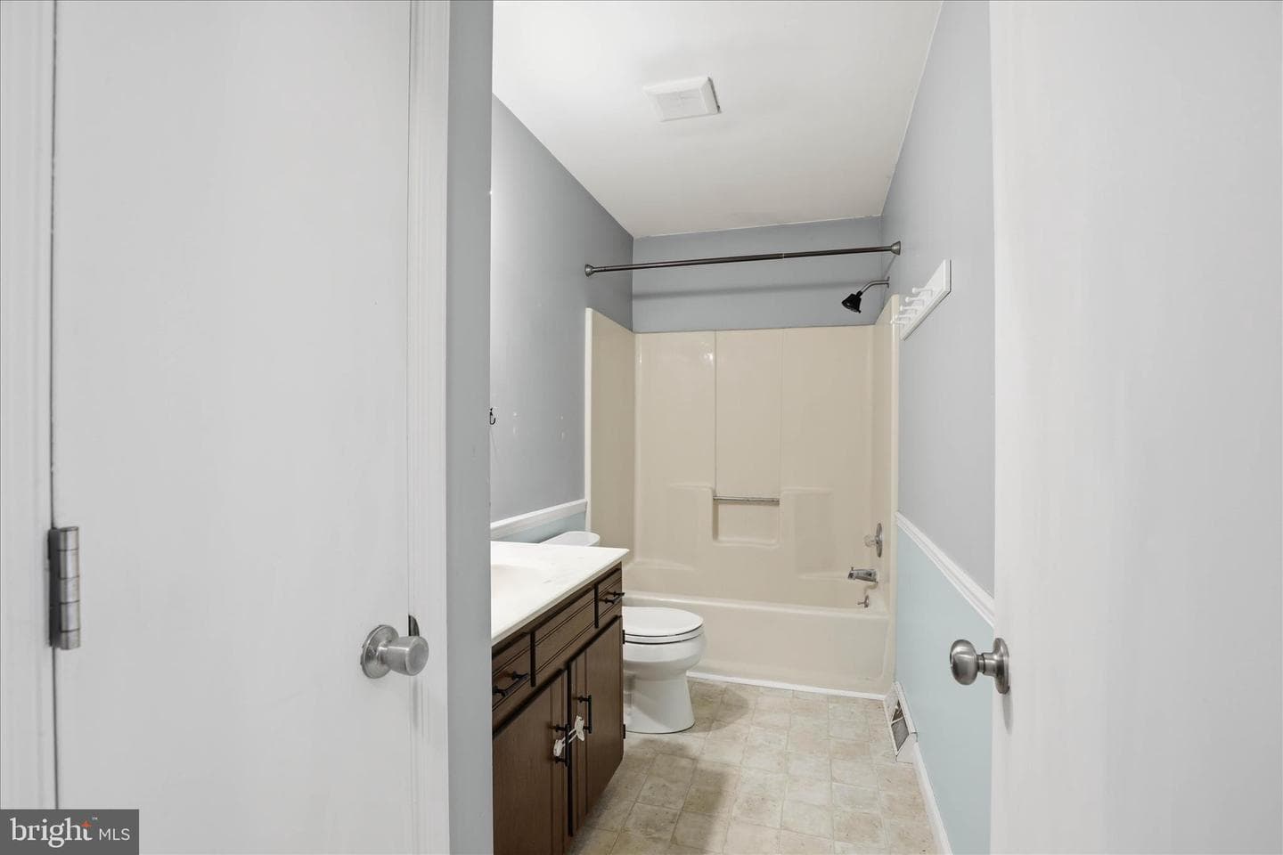 42 Pinewood Avenue photo 15