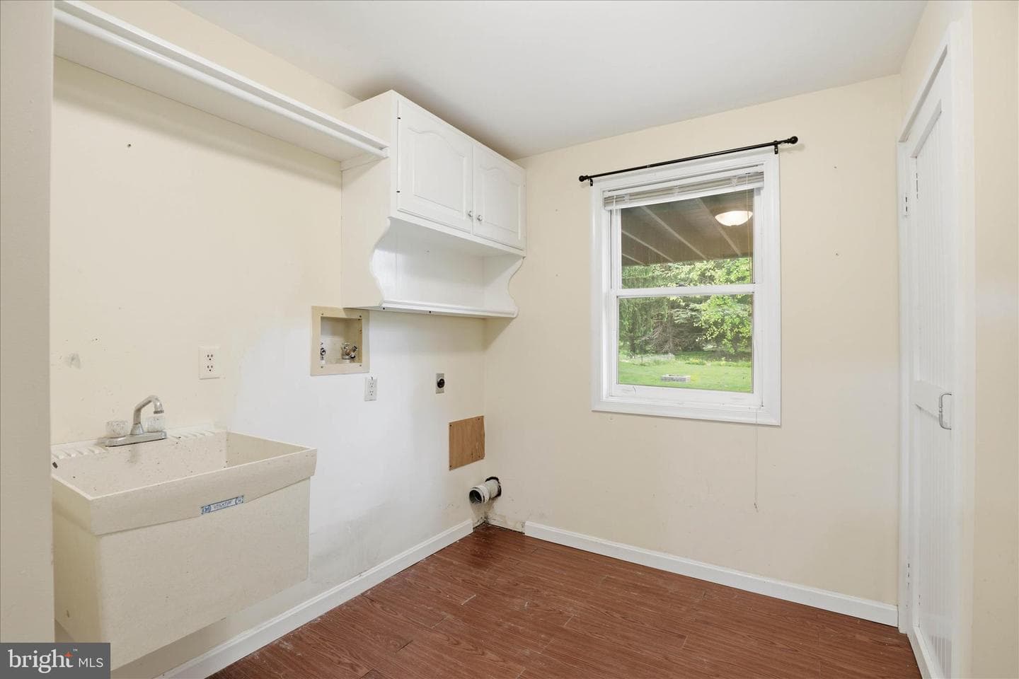 42 Pinewood Avenue photo 25
