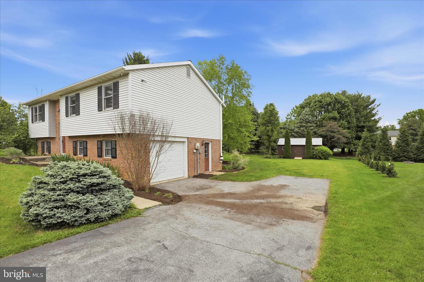 42 Pinewood Avenue photo 29