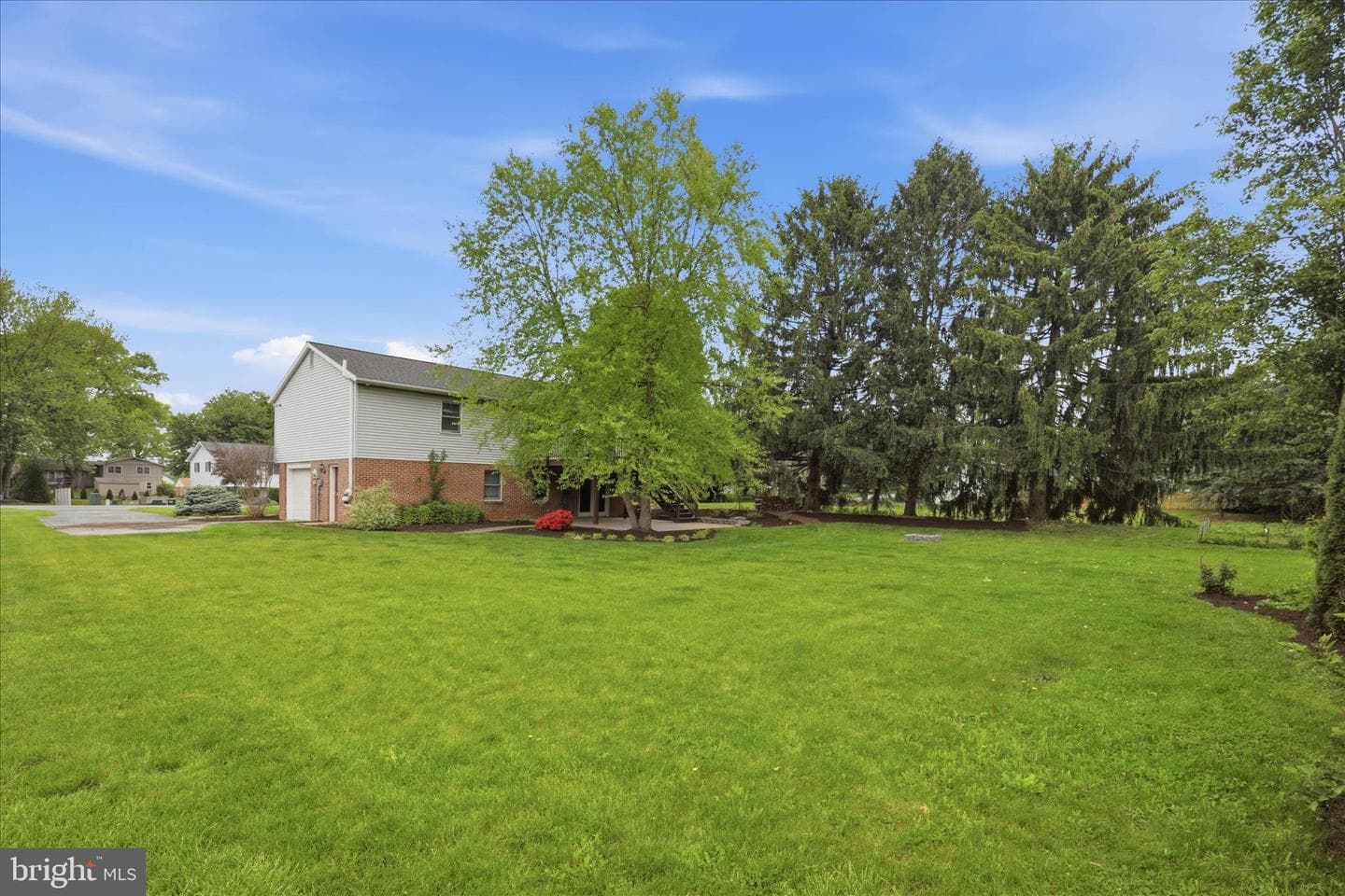 42 Pinewood Avenue photo 38