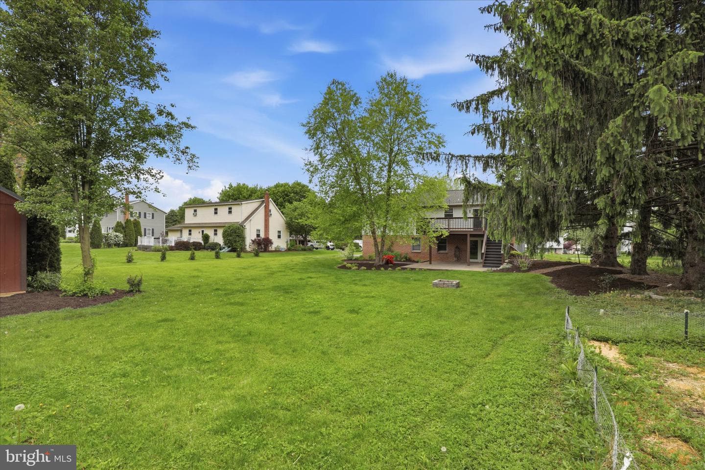 42 Pinewood Avenue photo 39